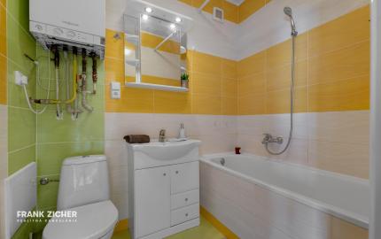 Predávame praktický 3 izbový byt pri kúpalisku Delfín v Ružinove, Miletičová ulica