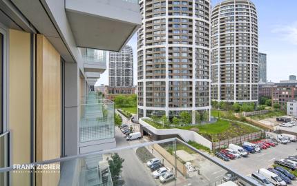 FRANK ZICHER - Predávame 3 izbový apartmán s 2 balkónmi v projekte METROPOLIS, BA.I.