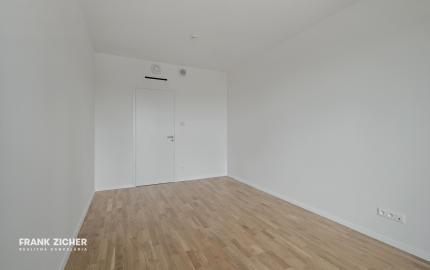 FRANK ZICHER - Predávame 3 izbový apartmán s 2 balkónmi v projekte METROPOLIS, BA.I.