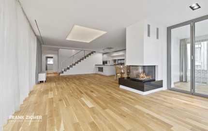 FRANK ZICHER – Predávame rodinnú vilu vo vysokom štandarde na Bratislavskej Kolibe