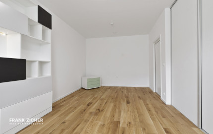 FRANK ZICHER – Predávame rodinnú vilu vo vysokom štandarde na Bratislavskej Kolibe