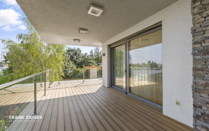 FRANK ZICHER – Predávame rodinnú vilu vo vysokom štandarde na Bratislavskej Kolibe