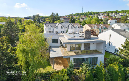 FRANK ZICHER – Predávame rodinnú vilu vo vysokom štandarde na Bratislavskej Kolibe