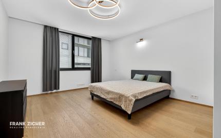 FRANK ZICHER – Predávame priestranný 3 izb. byt s výhľadom so spoločným bazénom a saunou na Kolibe