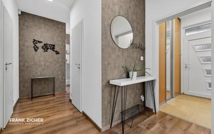 REZERVOVANÉ - Predávame samostatný 4.i rodinný dom s garážou a 4-árovým pozemkom, Bazalková, Malinovo