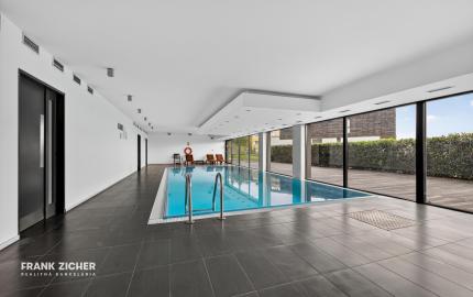 FRANK ZICHER – Predávame priestranný 3 izb. byt s výhľadom so spoločným bazénom a saunou na Kolibe