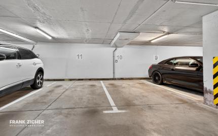 FRANK ZICHER – Predávame priestranný 3 izb. byt s výhľadom so spoločným bazénom a saunou na Kolibe