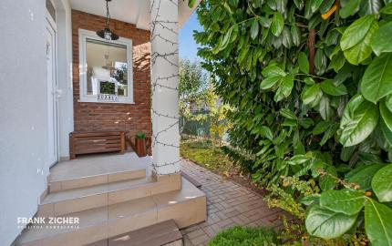 REZERVOVANÉ - Predávame samostatný 4.i rodinný dom s garážou a 4-árovým pozemkom, Bazalková, Malinovo