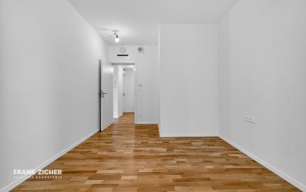 FRANK ZICHER - Predávame 3 izbový apartmán s 2 balkónmi v skolaudovanom projekte METROPOLIS v Downtowne, BA.I.