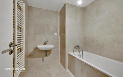 FRANK ZICHER - Predávame 3 izbový apartmán s 2 balkónmi v skolaudovanom projekte METROPOLIS v Downtowne, BA.I.