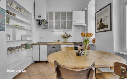 FRANK ZICHER – Predávame 2i byt s podkrovím / for sale: 2-room apartment with an attic and a valid permit