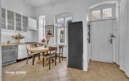 FRANK ZICHER – Predávame 2i byt s podkrovím / for sale: 2-room apartment with an attic and a valid permit