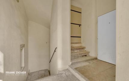 FRANK ZICHER – Predávame 2i byt s podkrovím / for sale: 2-room apartment with an attic and a valid permit