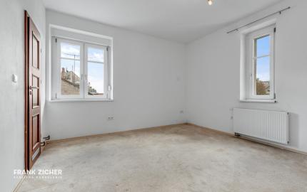 FRANK ZICHER – Predávame priestranný 4-izbový byt v obľúbenej lokalite, Fraňa Kráľa/ Puškinova