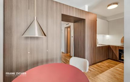 Predávame apartmán s balkónom v projekte METROPOLIS, s možnosťou okamžitého nasťahovania