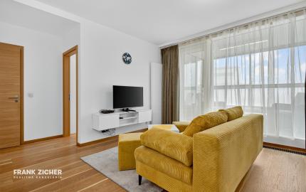 FRANK ZICHER - Predávame útulný 2 izbový byt vo veži II s výhľadom na hrad, projekt PANORAMA CITY