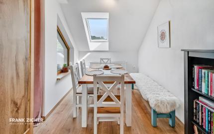 FRANK ZICHER – Predávame rodinný dom v Ivanke pri Dunaji so samostatnou obytnou jednotkou a garážou