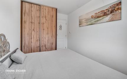 FRANK ZICHER – Predávame rodinný dom v Ivanke pri Dunaji so samostatnou obytnou jednotkou a garážou