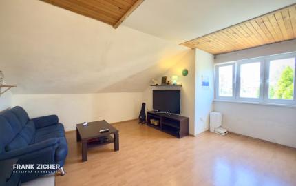 FRANK ZICHER – Predávame rodinný dom v Ivanke pri Dunaji so samostatnou obytnou jednotkou a garážou