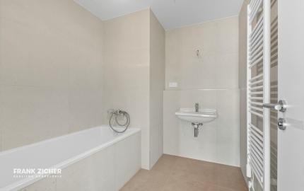 REZERVOVANÉ - Predávame 3 izbový apartmán s 2 balkónmi v skolaudovanom projekte METROPOLIS v Downtowne, BA.I.