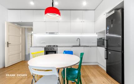 FRANK ZICHER – Predávame priestranný 4-izbový byt v obľúbenej lokalite so zeleným vnútroblokom