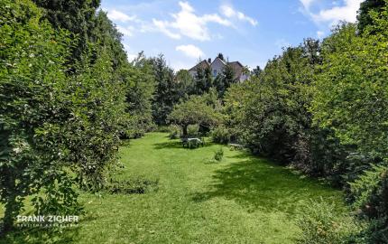 FRANK ZICHER - Predávame rodinný dom s velkým pozemkom 928m2 v Horskom parku, Gorazdova ulica