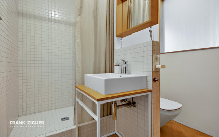 Prenajímame dizajnový 1-izbový byt s balkónom na Martinčekovej ulici