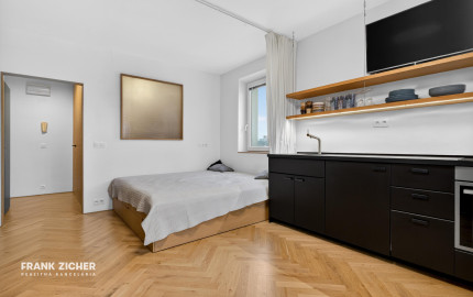 Prenajímame dizajnový 1-izbový byt s balkónom na Martinčekovej ulici