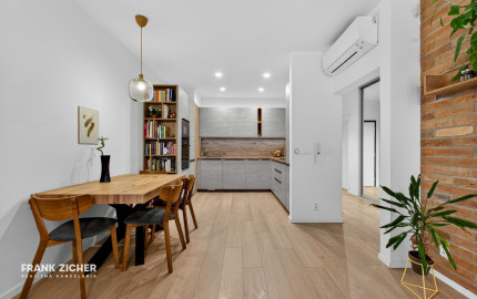 Predávame atraktívny 3 izbový byt s 2 kúpeľňami a veľkou predzáhradkou, Slnečnice – Viladomy