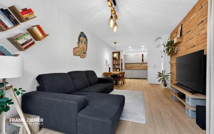 Predávame atraktívny 3 izbový byt s 2 kúpeľňami a veľkou predzáhradkou, Slnečnice – Viladomy