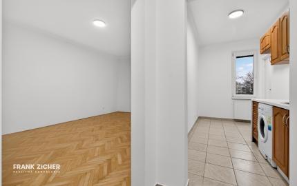 Predávame 2-izbový byt v tichej časti Ružinova – Súmračná