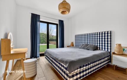 Predávame moderný  bungalov s bazénom v Rusovciach