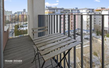 Prenajímame moderný byt na Seberíniho ulici s parkovacím miestom v garáži