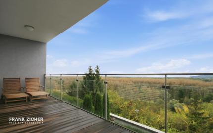 Prenajímame veľkometrážny byt s veľkou záhradou v obľúbenom projekte Condominium Renaissance