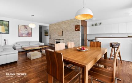 Prenajímame kvalitne zariadený, veľkometrážny byt s parkovaním na Kadnárovej ulici