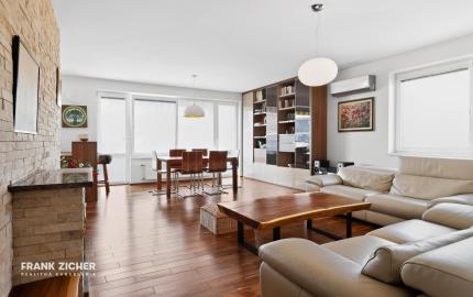 Prenajímame kvalitne zariadený, veľkometrážny byt s parkovaním na Kadnárovej ulici