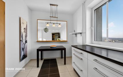 Predávame priestranný 3-izbový byt v atraktívnej lokalite pri Horskom parku