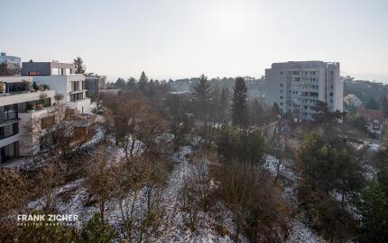 Predávame priestranný 3-izbový byt v atraktívnej lokalite pri Horskom parku