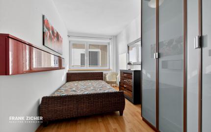 Predávame priestranný 3-izbový byt v atraktívnej lokalite pri Horskom parku