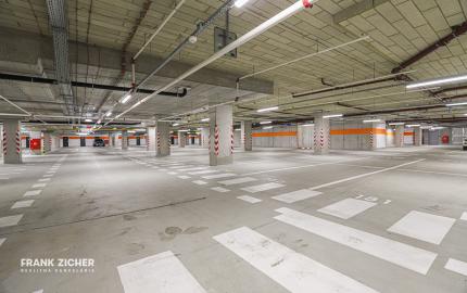 Prenajímame moderný 2i byt s výhľadom na Dunaj - EUROVEA TOWERS