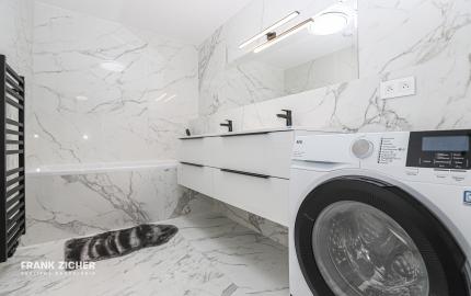 Prenajímame moderný 2i byt s výhľadom na Dunaj - EUROVEA TOWERS