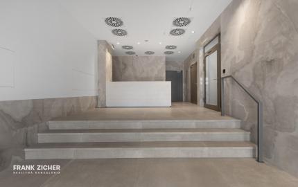 FRANK ZICHER - Predávame 3 izbový apartmán s 2 balkónmi v projekte METROPOLIS, BA.I.