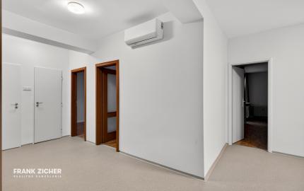 Prenajímame praktický, klimatizovaný byt na Hradnom kopci