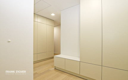 Prenajímame dizajnový a priestranný 3i byt v obľúbenom projekte SKY PARK