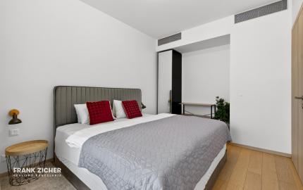 Predávame 2. izbový byt v projekte SKY PARK na 11. podlaží so západnou orientáciou a výhľadmi na hrad