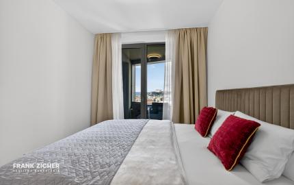 Predávame 2. izbový byt v projekte SKY PARK na 11. podlaží so západnou orientáciou a výhľadmi na hrad