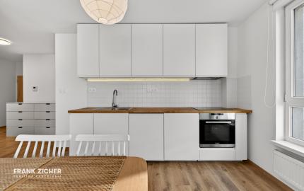 Predávame 3. izbový byt s parkovacím státím v projekte NOBELOVA