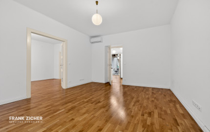 Predávame rekonštruovaný 3-izbový byt s lodžiou v obľúbenej lokalite Starého mesta, Belopotockého ul.