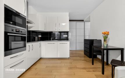 Predávame 2-izbový byt v centre Starého Mesta - Lazaretská ulica