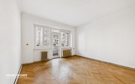 REZERVOVANÉ - Predávame veľkometrážny 4-izbový byt na Palisádach s výhľadom na hrad